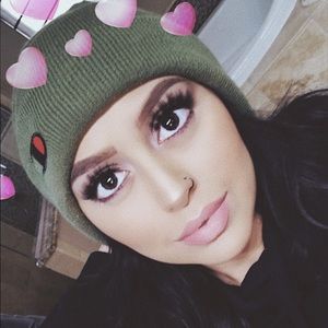 Meet your Posher, Shanize